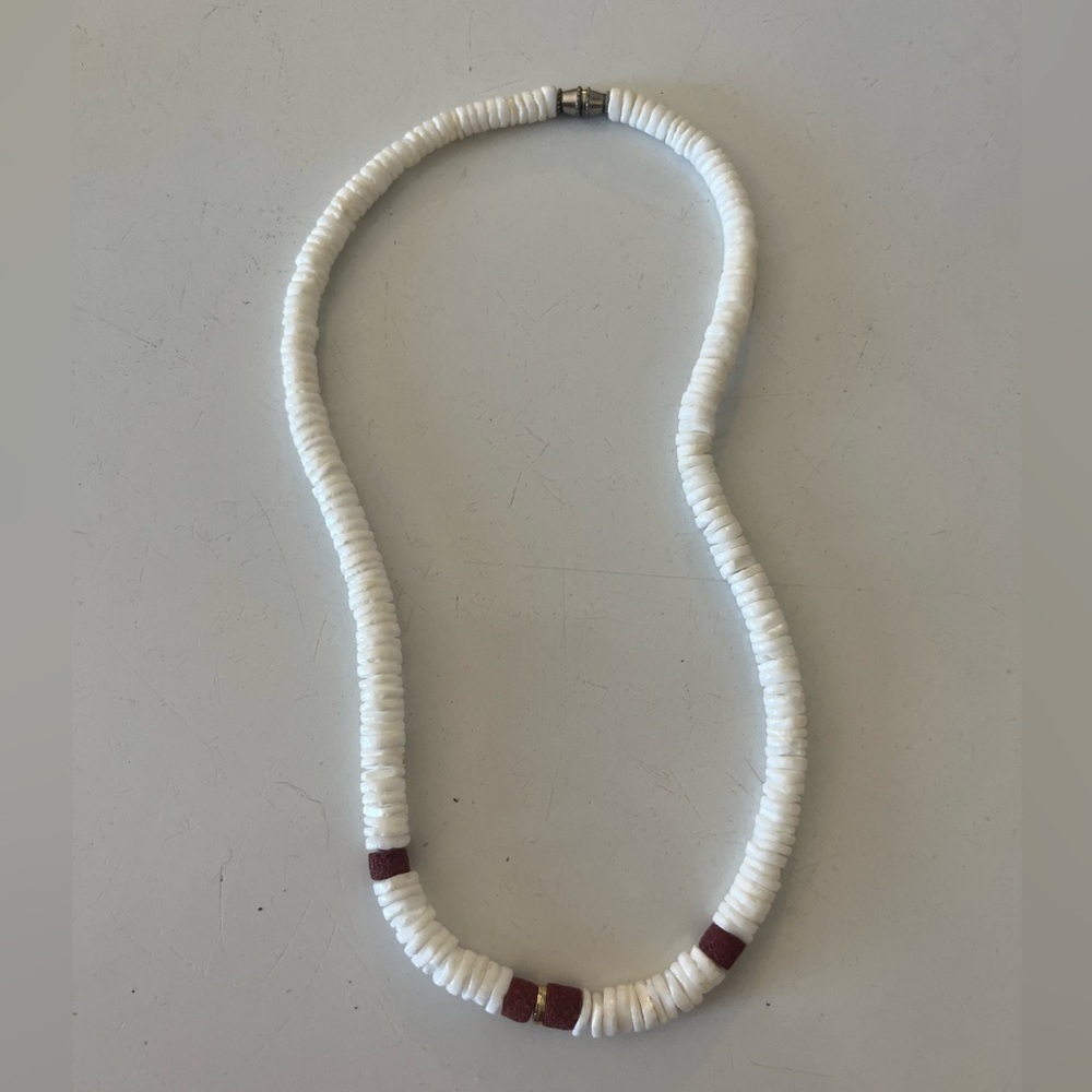 Puka shell necklace beachy look. Y2K look